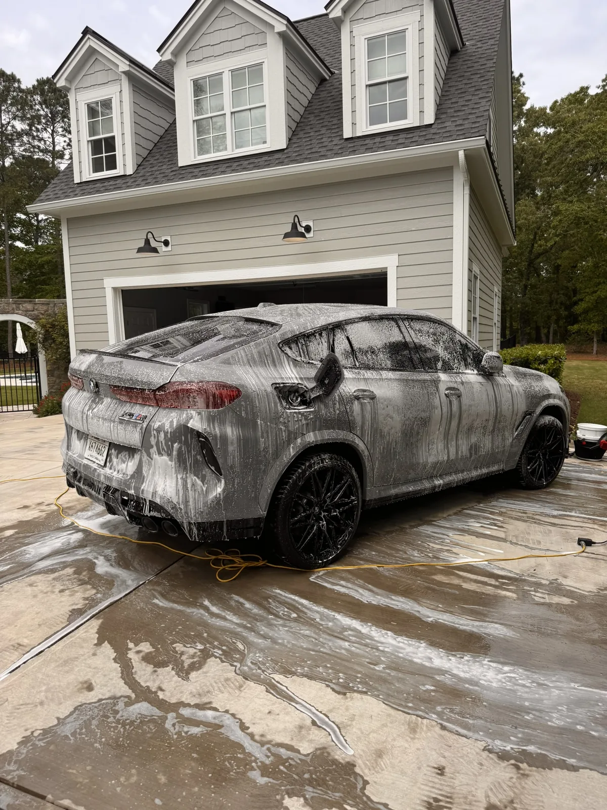 Exterior car detailing